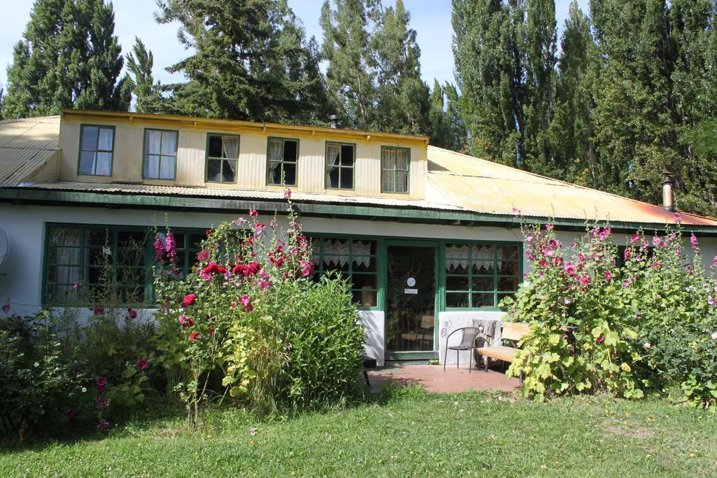 Готель Hosteria De La Patagonia Чіле-Чіко Екстер'єр фото